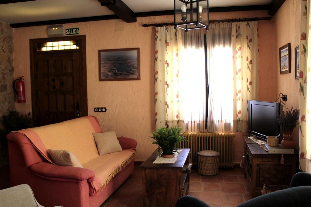 Casa Rural Santa Elena Villafranca de los Caballeros Extérieur photo